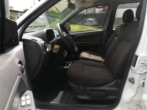 Imagen 9 de 13 de Ford Eco Sport 4x2 Mt