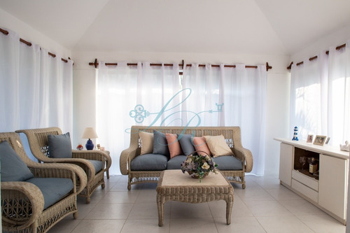 Casa En Jardines De Córdoba!- Ref: 262