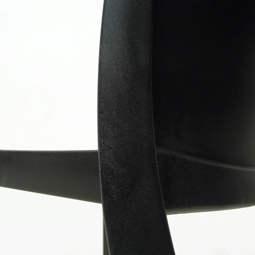 Silla De Comedor Biella Con Brazos De Plástico Resistente