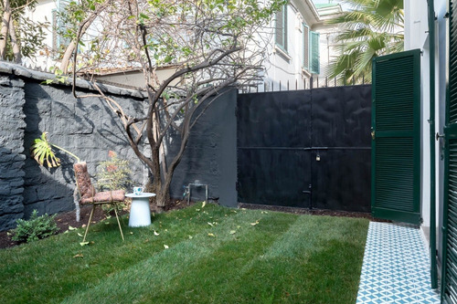 Imagen 8 de 30 de Encantadora Casa Renovada En Pasaje Con Patio(guardia Vieja)