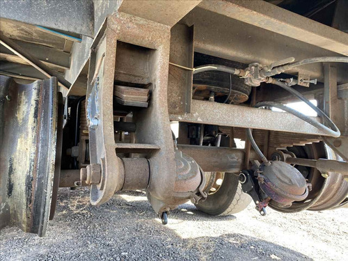 Imagem 9 de 10 de Carreta Semi-reboque Graneleiro
