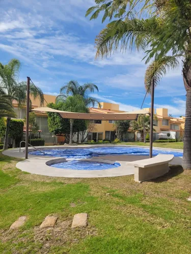 Casa En Renta En Privada Con Alberca En Juriquilla