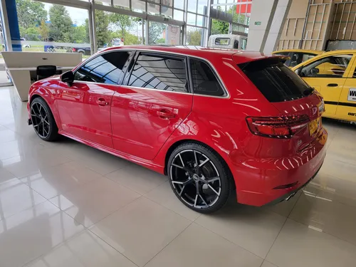 Vehículo En Perfectas Condiciones Rin 19 Spoiler Colserauto
