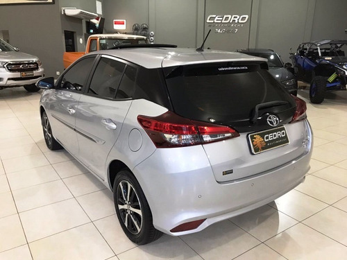 Imagem 6 de 14 de Toyota Yaris Hatch 1.5 16v 4p Flex Xls Connect Multidrive Au