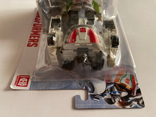 Transformers Authentics Autobot Wheeljack Figura 18cms 2022 (Usado)