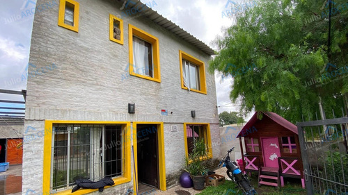 Hermosa Casa A Pocas Cuadras De Rambla Costanera