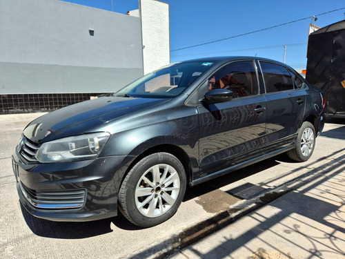 Volkswagen Vento 1.6 Confortline At