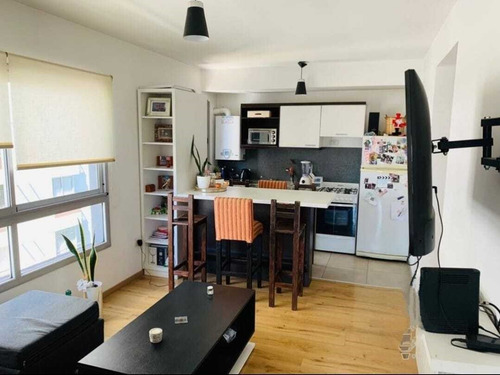 Departamento En Alquiler En Banfield, Lomas De Zamora, G.b.a. Zona Sur