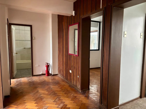 Casa Comercial De 453 M En Arriendo 12 Privados Centro 