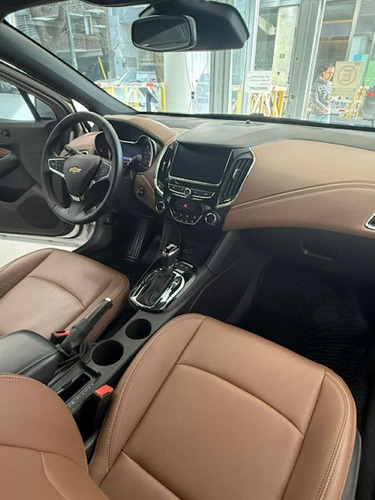 Chevrolet Cruze 1.4 Premier At Sedan