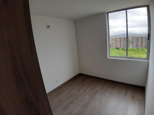 Imagen 9 de 23 de Venta Apartamento Castilla Imperial