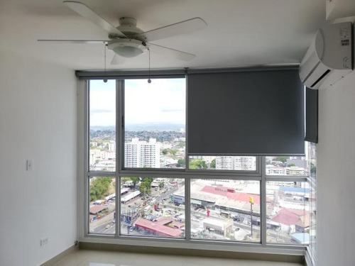 Imagen 4 de 14 de Venta De Apartamento En Ph Coral Tower, Carrasquilla 19-301