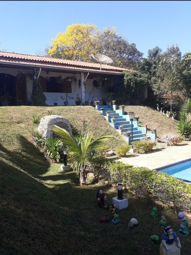 Imagem 1 de 25 de Chácara 1000 M2, Casa Sede, 4 Quartos, 1 Suite, 3 Banheiros, Ampla Cozinha, Churrasqueira, Forno A Lenha, Varanda, Piscina, Garagem Para 6 Carros - Ch00102 - 69689857