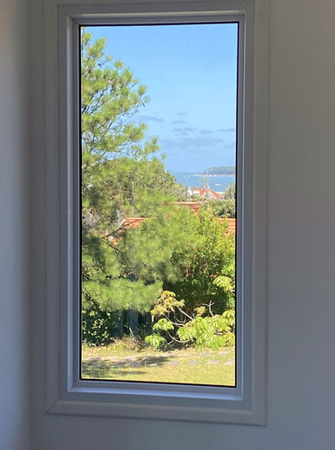 Venta! Casa De 3 Dormitorios A Una Cuadra De Playa Mansa.