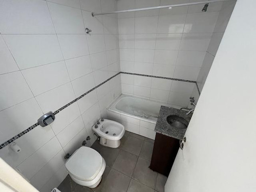 Departamento En Lomas De Zamora