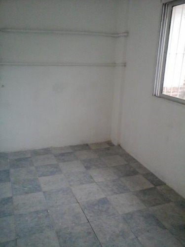 Imagen 4 de 10 de Casa De 3 Amb Con Fondo - Lanus Oeste