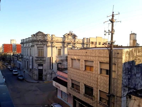 Imagen 15 de 17 de Peron 35