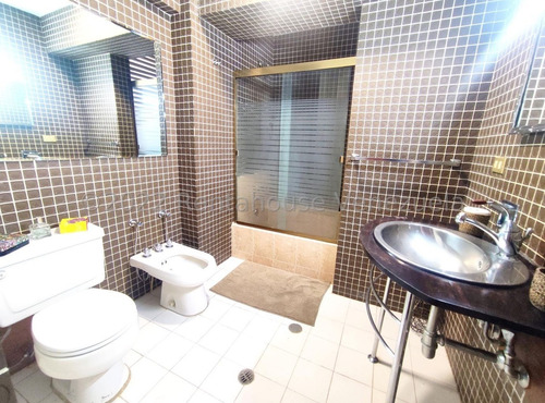 Imagen 20 de 26 de Amplio Y Elegante Apartamento En Alquiler, Urb. Las Mesetas De Sta Rosa De Lima