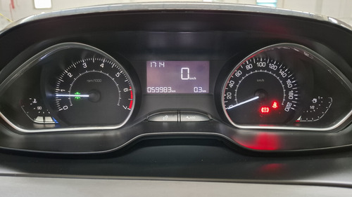 Peugeot 208 1.5 Allure Touchscreen