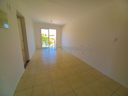 Imagen 2 de 16 de En Venta Apartamento De Dos Dormitorios En Colonia Del Sacramento