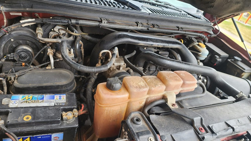Ford F-100 3.9 Cab. Simple Xlt 4x4