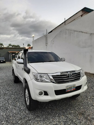 Imagen 2 de 9 de Toyota Hilux Kavak