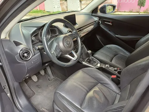 Mazda 2 1.5 turing