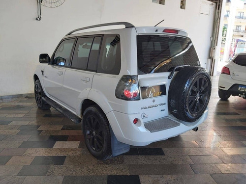 Imagem 12 de 15 de Mitsubishi Pajero Tr4 2.0 4x4 16v 140cv Flex 4p Automático