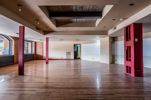 Local Comercial Alquiler | Alicia Moreau Justo 380, 970 M2