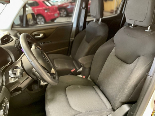Imagem 6 de 12 de Baixo Km! Jeep / Renegade Sport 1.8 Flex 2016
