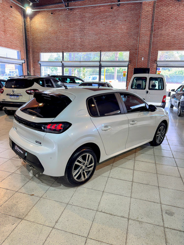 Peugeot 208 1.6l Feline Tiptronic