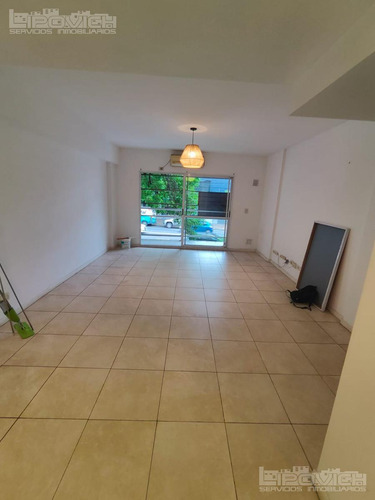 2 Ambientes En Venta. Frente C/balcón. Apto Profesional. Alvarez Thomas Al 1100 . Colegiales