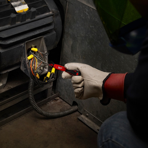 Imagen 5 de 7 de Detector De Voltaje Milwaukee 2202-20