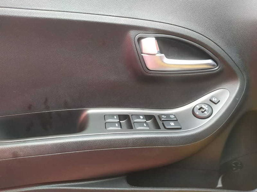 Imagem 14 de 15 de Kia Picanto Ex 1.0 12v Flex Mec