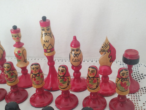 Juego De Ajedrez Ruso Matrioska (Usado)