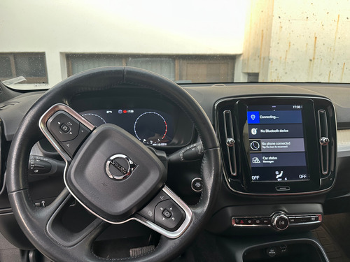Volvo XC40 Volvo XC40 Momentum T4 motor 2.0 lts 4 cil