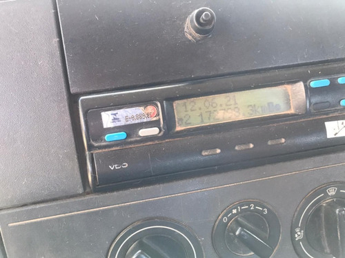 Imagem 8 de 13 de Vw 17280 6x2 Ano 2014 C/ Poli Guindaste