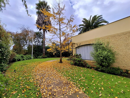 Venta De Casa De 4 Dorm. Bosques De Montemar En Concón