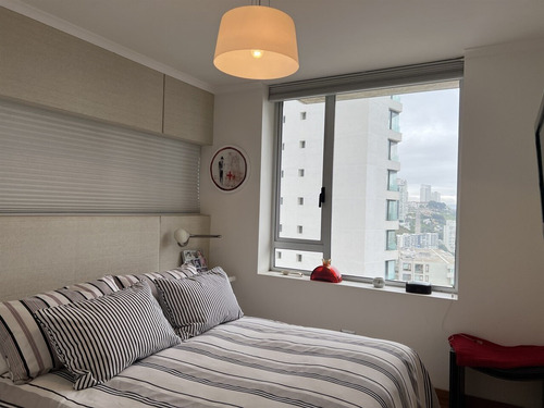 Departamento En Venta De 4 Dorm. En Viña Del Mar
