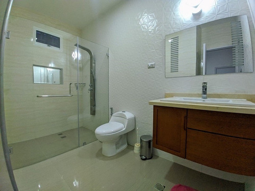 Imagen 14 de 22 de Noreida Delgado +58 414-1431887 / Casa En Venta Recién Remodelada, Trigal Sur Valencia.