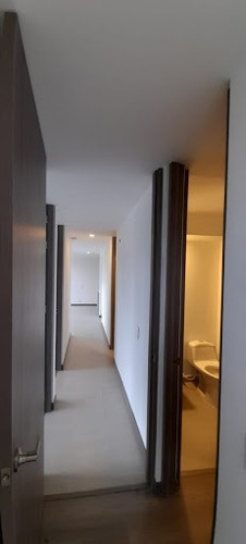 Imagen 19 de 29 de Apartamento En Arriendo Avenida Kevin Angel 279-19981