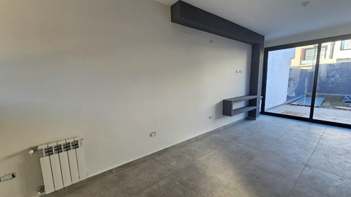 Alquilo Dúplex A Estrenar Formato Triplex En Cañuelas Chico