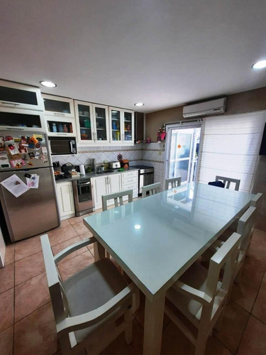 Imagen 4 de 10 de Triplex 3 Ambientes Ituzaingo Norte - Muñiz 231