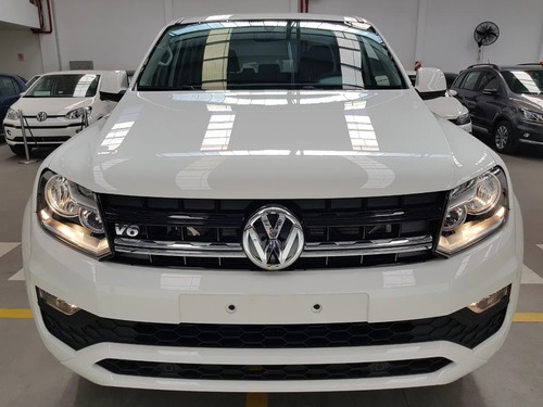 Imagen 2 de 25 de Volkswagen Amarok V6 Comfortline 4x4 At 258 Cv Mca #a1