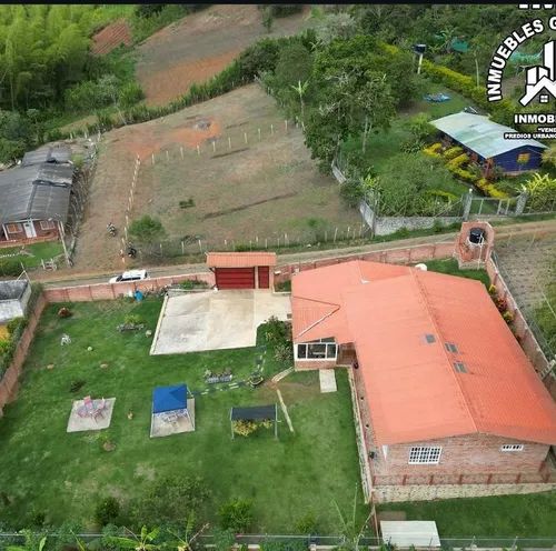 Venta Espectacular Casa Campestre, Precio De Oportunidad. A Puerta Cerrada. De Un Piso; Entre La Cumbre Y Pavas. Lote 1.000 Mtrs.