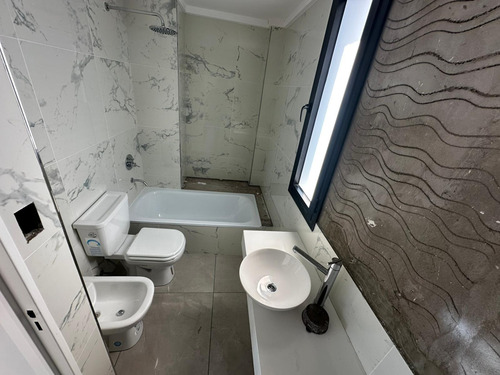 Departamento De 3 Ambientes A Estrenar En Flores. Full Amenities Premium