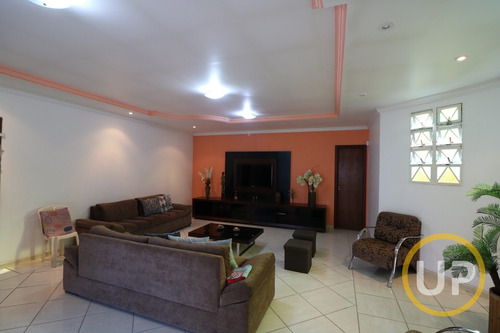 Imagem 1 de 15 de Casa Em Braúnas - Belo Horizonte, Mg - 9546