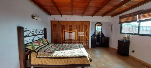 Imagen 10 de 18 de Mk Inmobiliaria Vende Town House En Llano Alto.urb Los Eucaliptos/04143995167mirtha De Freitas