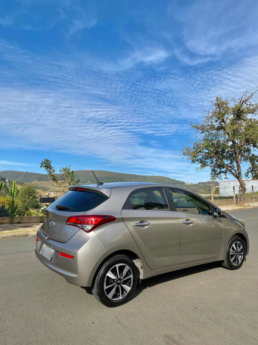 Imagem 4 de 6 de Hyundai Hb20 2019 1.6 Premium Flex Aut. 5p