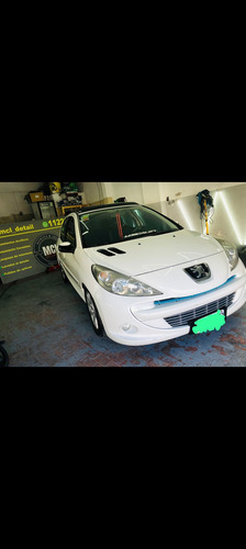 Peugeot 207 1.6 Sedan Feline 106cv